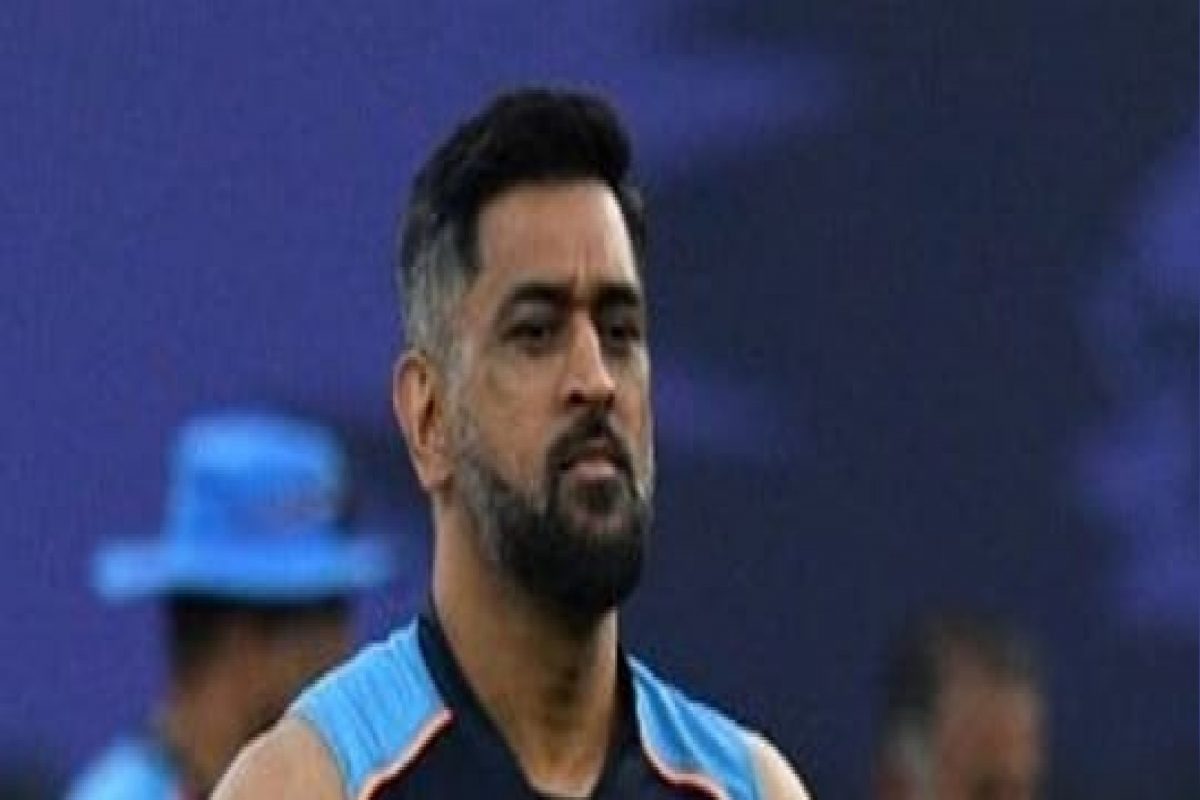 MS Dhoni अडचणीत, बेगूसराय कोर्टात माहीविरुद्ध केस, जाणून घ्या कारण