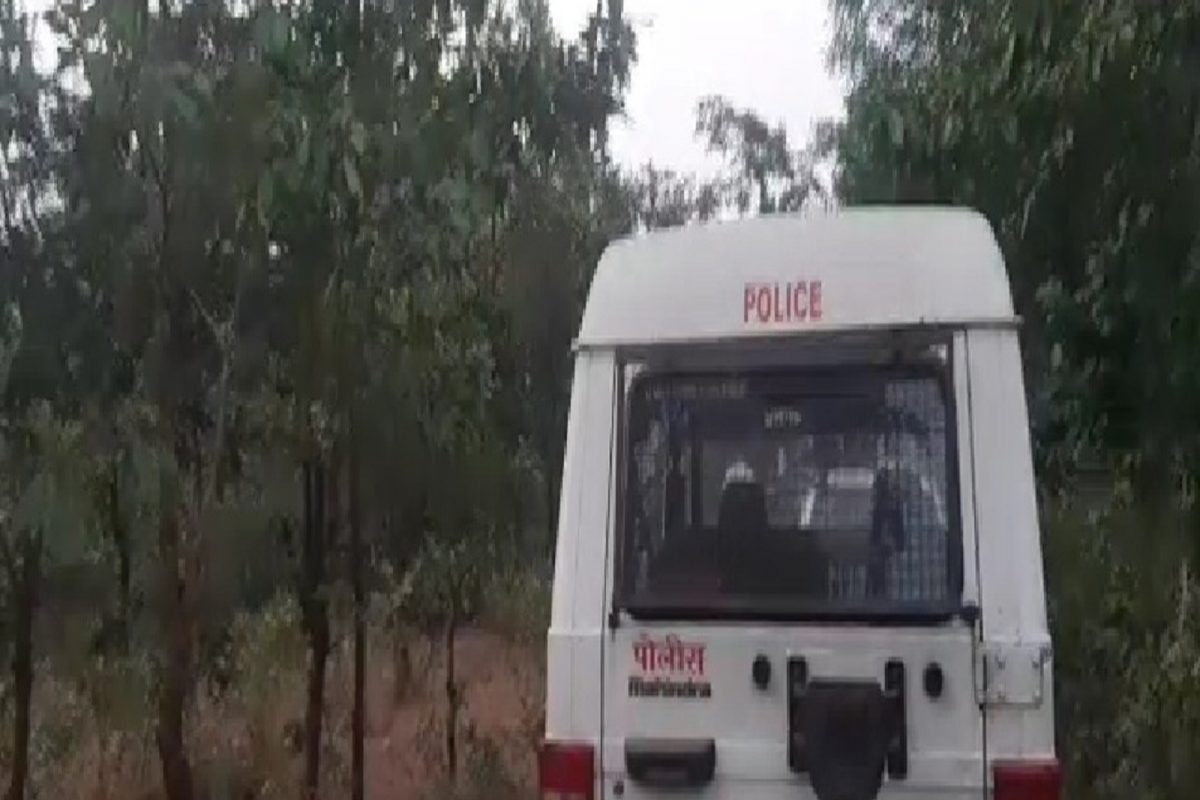 Mahad: महिला सरपंचाचा विवस्त्र अवस्थेत आढळला मृतदेह, बलात्कार करुन हत्या केल्याचा संशय