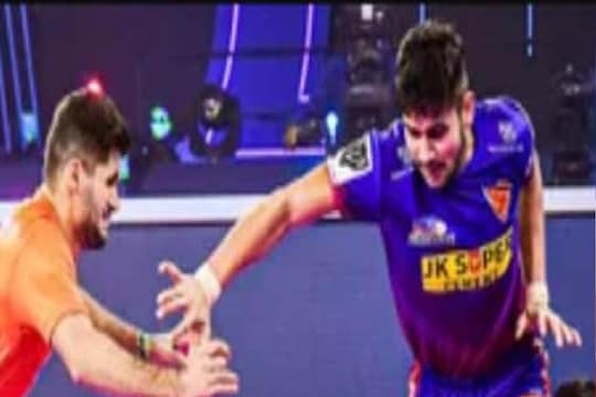 दिल्लीच्या नवीन कुमारने या मॅचमध्ये एक मोठा रेकॉर्ड केला (फोटो PKL)