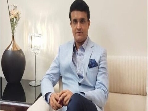 दक्षिण आफ्रिकेत सध्या कोरोना व्हायरसचा नवा व्हेरिएंट असलेल्या ओमिक्रॉनची (Omicron) दहशत आहे. त्यामुळे संपूर्ण जग काळजीमध्ये आहे. टीम इंडिया या महिन्यात दक्षिण आफ्रिकेच्या दौऱ्यावर जाणार आहे. 
