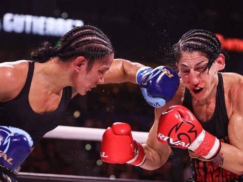 Miriam Gutierrez (left) and Amanda Serrano during the fight