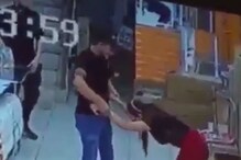 BF सोबत मॉलमध्ये आलेल्या तरुणीची झाली फजिती; नेटकऱ्यांनी दिले अजब सल्ले, VIDEO BF सोबत मॉलमध्ये आलेल्या तरुणीची झाली फजिती; नेटकऱ्यांनी दिले अजब सल्ले, VIDEO