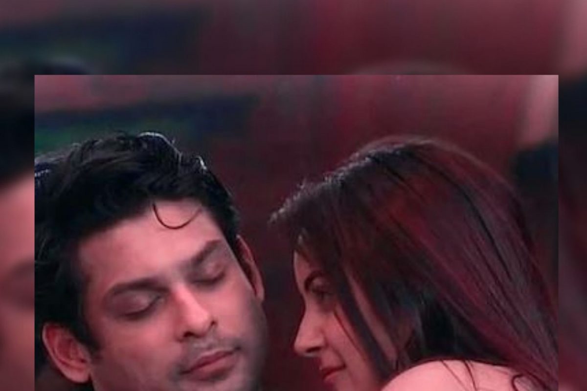 Sidharth Shuklaच्या मृत्यूच्या 3 महिन्यानंतर यांच्यासोबत वेळ घालवतेय शेहनाज गिल; VIDEO झाला VIRAL