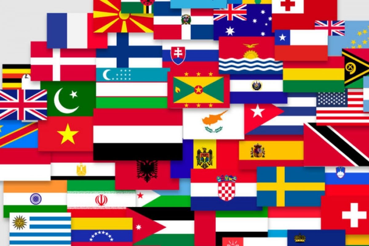 'हे' 2 देश वगळता इतर कोणत्याच देशाच्या राष्ट्रध्वजात नसतो जांभळा रंग; कारण वाचून व्हाल चकित