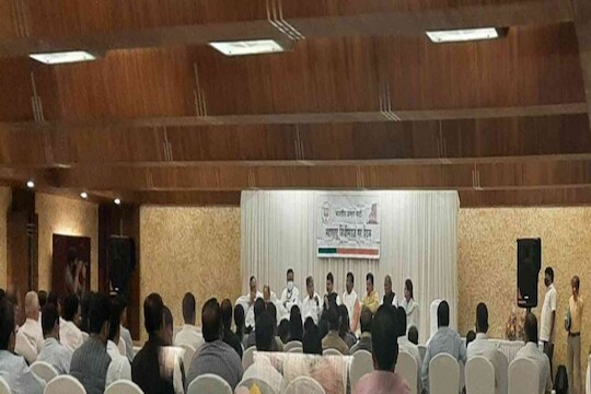 पहिला दिवस गाजवला, आता पुढे काय? रणनीती आखण्यासाठी भाजपची मुंबईत डिनर डिप्लोमेसी