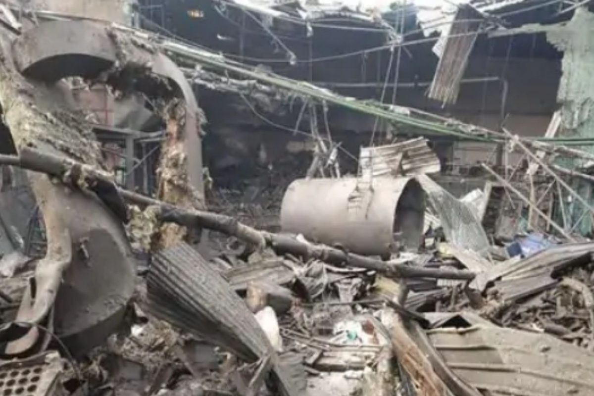 न्यूडल्स फॅक्टरीत भीषण स्फोट; 7 जणांचा मृत्यू, मजुरांचे मृतदेह छिन्नविछिन्न अवस्थेत