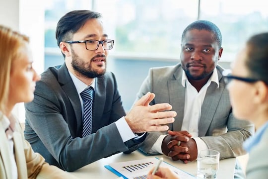 Career Tips: SDO म्हणजे नक्की काय? अशाप्रकारे अधिकारी होऊन सरकारी क्षेत्रात करा Career; वाचा सविस्तर