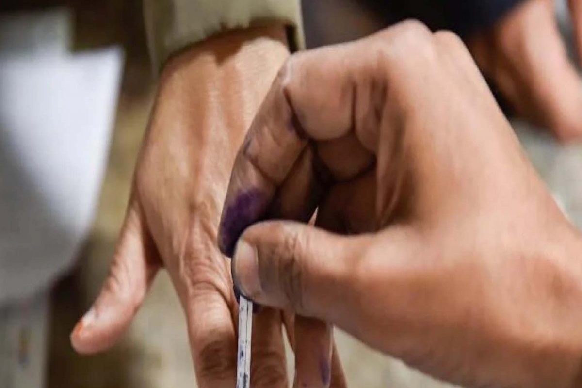 राज्य सरकारला आणखी एक धक्का, निवडणुका वेळेनुसारच होणार, निवडणुका पुढे ढकलण्याची मागणी फेटाळली