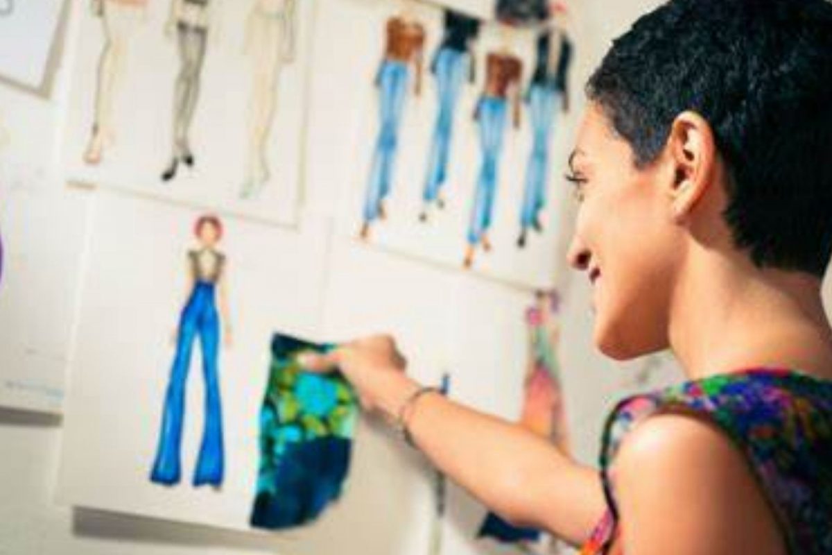 करिअर करण्याच्या संधी जाणून घ्या.