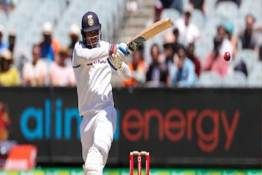 IND vs NZ : शुभमन गिल खेळत असताना वानखेडेवर Sachin, Sachin... चा गजर VIDEO