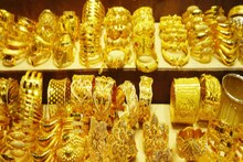 Sovereign Gold Bond मधील गुंतवणूक कशी ठरते फायदेशीर, SBI ने सांगितली 6 कारणं