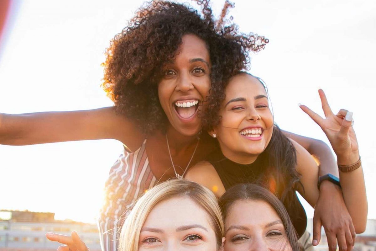 जीवनात आनंद मिळवण्यासाठी महिलांनी काय करावं? तज्ञांनी सांगितला उपाय