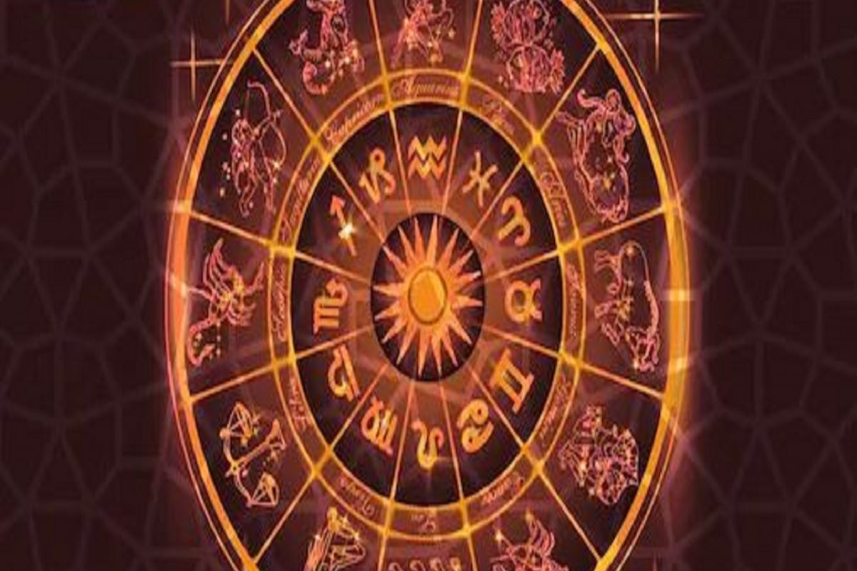 Daily horoscope : मार्गशीर्ष महिन्याचा शेवटचा गुरूवार कुणासाठी फलदायी ठरणार?