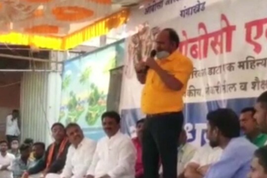 
'आमच्या पक्षाचे 30-35 आमदार येऊ द्या, ओबीसी आरक्षणाची गमंत 10 मिनिटांमध्ये करून दाखवतो'