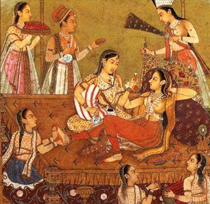 महर्षी वात्स्यायन यांनी प्रथमच शास्त्रोक्त पद्धतीने आकर्षणाचे शास्त्र काय आहे हे सांगितले. जीवनाशी निगडित सर्व पैलूंबद्दल आपण ज्या प्रकारे बोलतो, त्याच प्रकारे लैंगिकतेकडे दुर्लक्ष करू नये, असं त्यांचं मत होते. वात्स्यायन धार्मिक शिकवणीशी संबंधित होते. अर्थात त्यांनी कामसूत्र लिहिलं पण त्यांच्याबद्दल असं म्हटलं जातं की ते कधीच सेक्समध्ये गुंतले नाहीत.