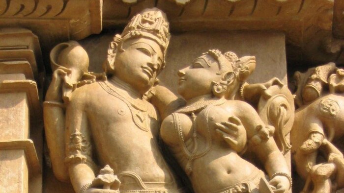 वात्स्यायन हे एक महान तत्त्वज्ञही होते. न्याय सूत्र नावाचा ग्रंथही त्यांनी लिहिला. हे पुस्तक सामान्यतः अध्यात्मिक उदारमतवादावर होते जे जन्म आणि जीवनावर आधारित आहे. हे मोक्षाबद्दल देखील बोलते. वात्स्यायन किती अद्भुत होते हे सांगणारा हा अप्रतिम ग्रंथ आहे. मात्र, या पुस्तकावर फारशी चर्चा झाली नाही.