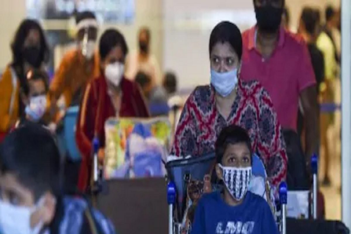 Omicron चा वाढता उद्रेक रोखण्यास Genomic Surveillance रामबाण उपाय ठरणार का?