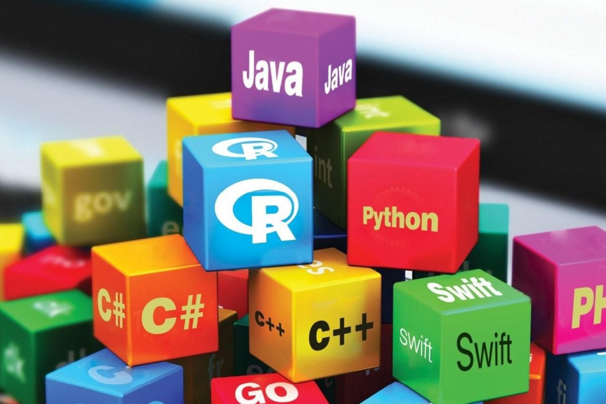 आज आम्ही तुम्हाला काही टॉप ट्रेंडिंग Programming Language बद्दल सांगणार आहोत.