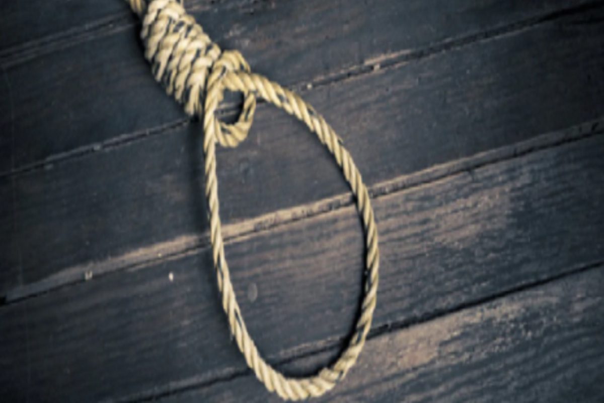 रामसिंहचे सोनी नावाच्या महिलेसोबत गेल्या तीन वर्षांपासून प्रेमसंबंध होते. साधारण वर्षभरापूर्वी सोनीचा भाऊ रामसिंहच्या अल्पवयीन मुलीला (Minor Girl) पळून घेऊन गेला