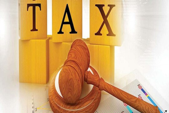 Income Tax च्या नव्या स्लॅबमध्ये होऊ शकतो बदल, केवळ 5 टक्के लोकांची पसंती