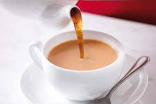 Bed Tea Side Effects: तुम्हाला सकाळी उठल्याबरोबर चहा पिण्याची सवय आहे का? होणारे हे परिणाम जाणून घ्या