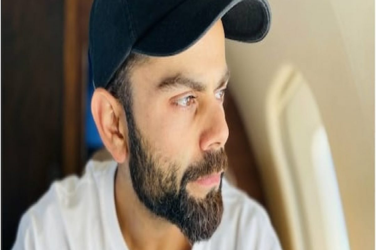 विराट कोहलीनं मुलगी वामिकाबद्दल केलं आवाहन, मुंबई विमानतळावरचा Photo Viral