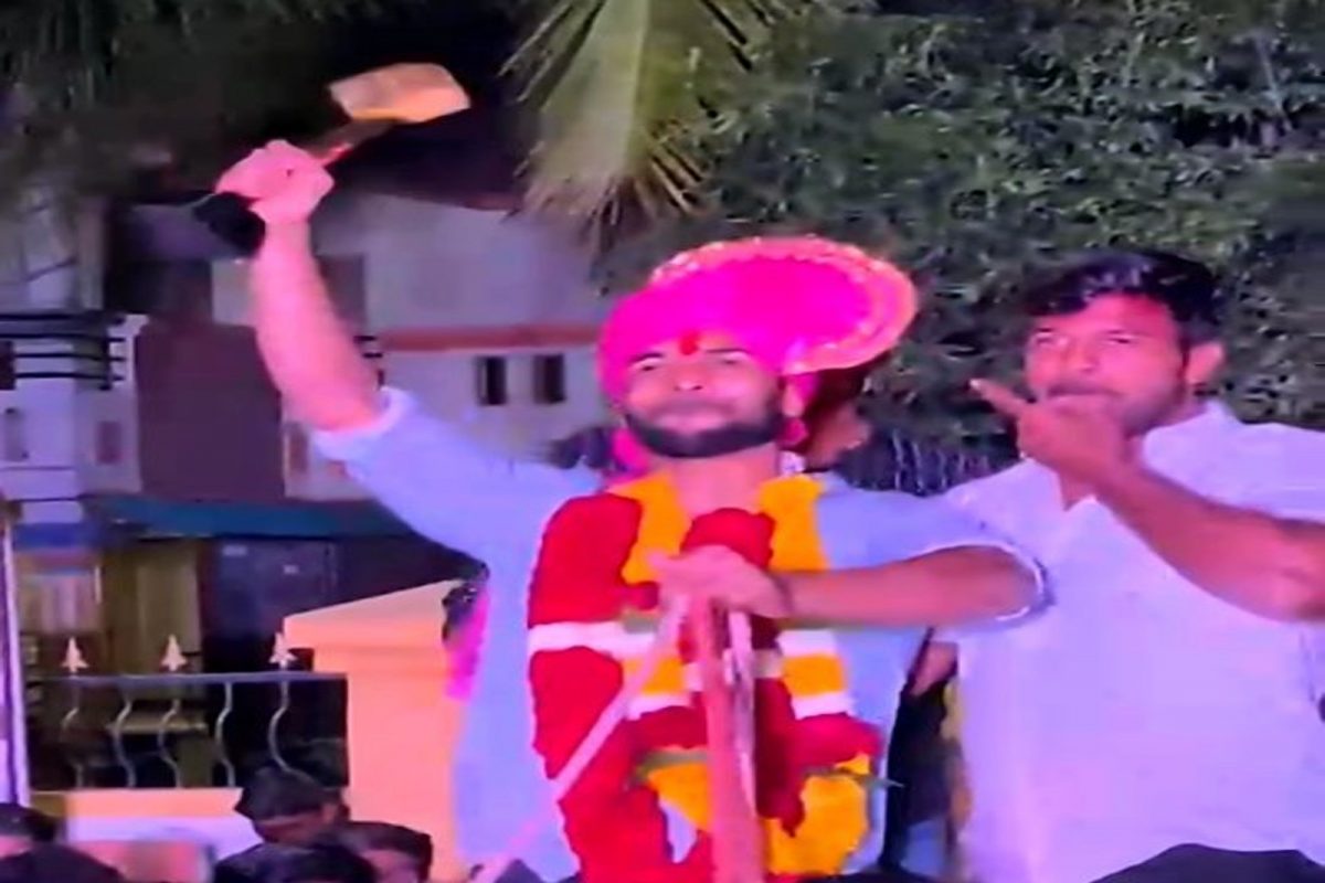 Video : 'बिग बॉस मराठी 3' चा महाविजेता होताच विशाल निकमला सांगलीकरांनी दिलं एकदम कडक सरप्राइज !