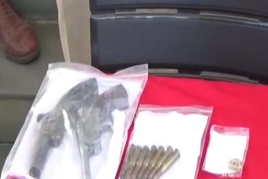  पोल्ट्री फॉर्मसाठी 12 लाखांचं कर्ज फेडण्यासाठी हा हल्ला केल्याचं समोर आलं आहे.