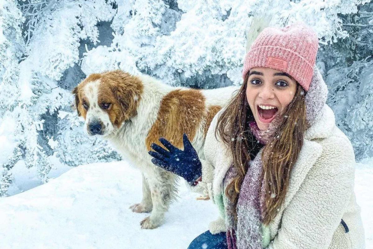 गुलाबी थंडीत फिरायला जाण्याचा विचार करताय? बॅगेत ह्या गोष्टी घ्या नाहीतर ऐनवेळी होईल अडचण