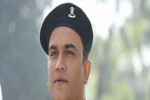 वर्दीचा सन्मान करतो पण..'; Bhuj फिल्मबाबत बोलताना शरदने व्यक्त केली खंत वर्दीचा सन्मान करतो पण..'; Bhuj फिल्मबाबत बोलताना शरदने व्यक्त केली खंत