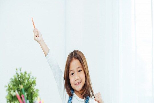 Vastu Tips: मुलांचे अभ्यासात लागत नाही मन; वास्तुशास्त्रानुसार त्यांच्या खोलीत लावा ही रोपं, दिसेल परिणाम