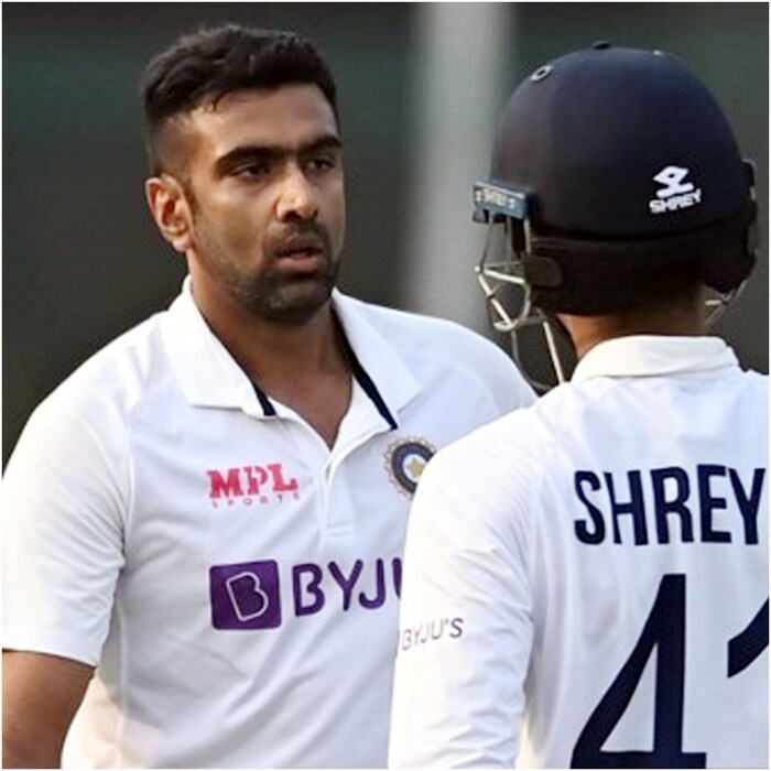 ऑफ स्पिनर म्हणून टीम इंडियाची वॉशिंग्टन सुंदर ही पहिली पसंती असेल. 22 वर्षांच्या सुंदरनं आजवर 31 टी20 आणि 4 टेस्ट खेळल्या आहेत. तसेच तो दमदार बॅटींग देखील करतो. सुंदरकडे पॉवर प्ले मध्ये बॉलिंग करण्याचा अनुभव असून त्याचा अश्विनच्या जागी समावेश करण्यात आला आहे. 