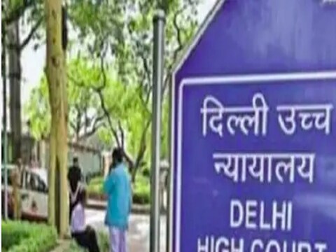 शारीरिक संबंधांना नकार देण्याचा जो अधिकार शरीरविक्रय करणाऱ्या महिलांना आहे, तो अधिकार पत्नीला का नाही, असा सवाल कोर्टानं उपस्थित केला आहे. 