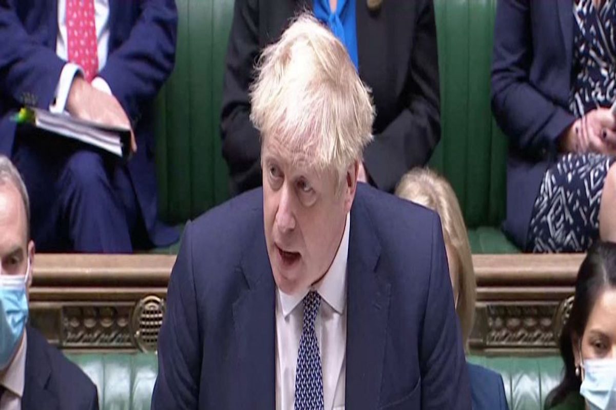 I am Sorry! अखेर ‘त्या’ वादग्रस्त दारु पार्टीसाठी पंतप्रधानांनी मागितली माफी