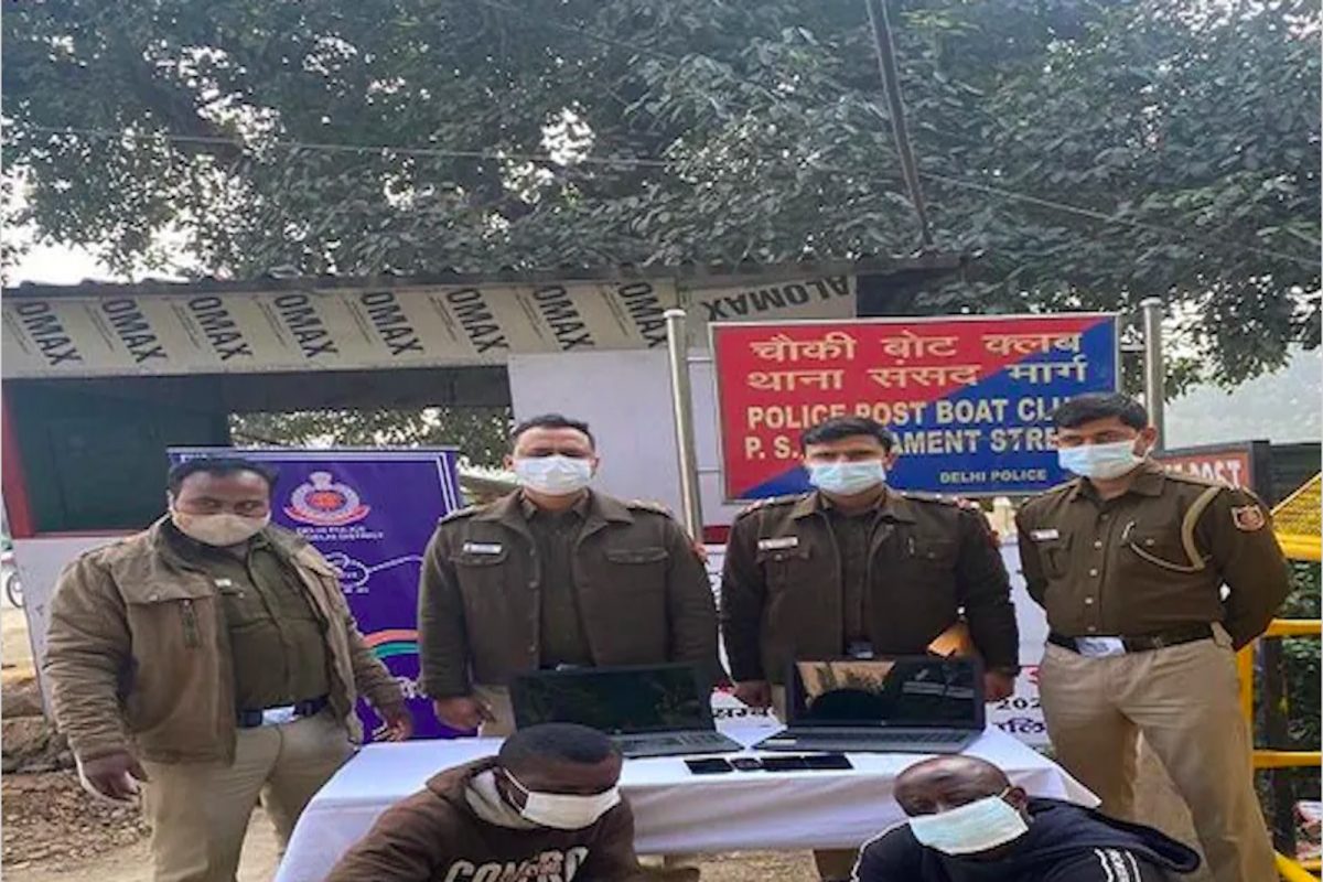 मंत्रालयातील अधिकाऱ्याचं Whatsapp हॅक करून मागत होते पैसे, पोलिसांनी असे शोधले गुन्हेगार