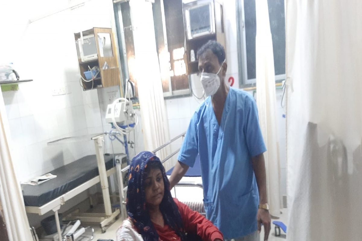 मास्क घालून शिरला क्लिनिकमध्ये, एकट्या बसलेल्या महिला डॉक्टरवर केला प्राणघातक हल्ला