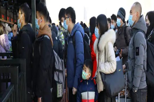 'या' शहरात Corona चं थैमान, फक्त 3 दिवस पुरेल इतकाच औषधांचा साठा शिल्लक; नागरिक घरात कैद