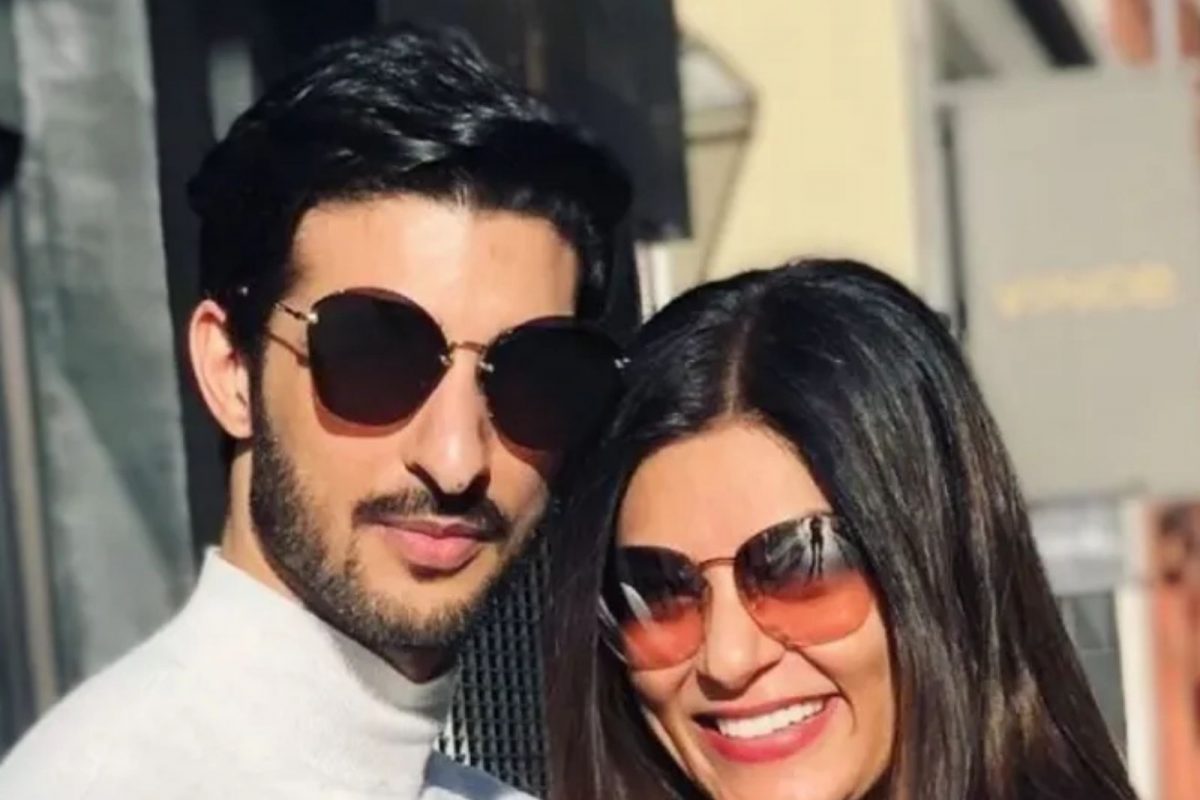 sushmita sen with rohman shawl