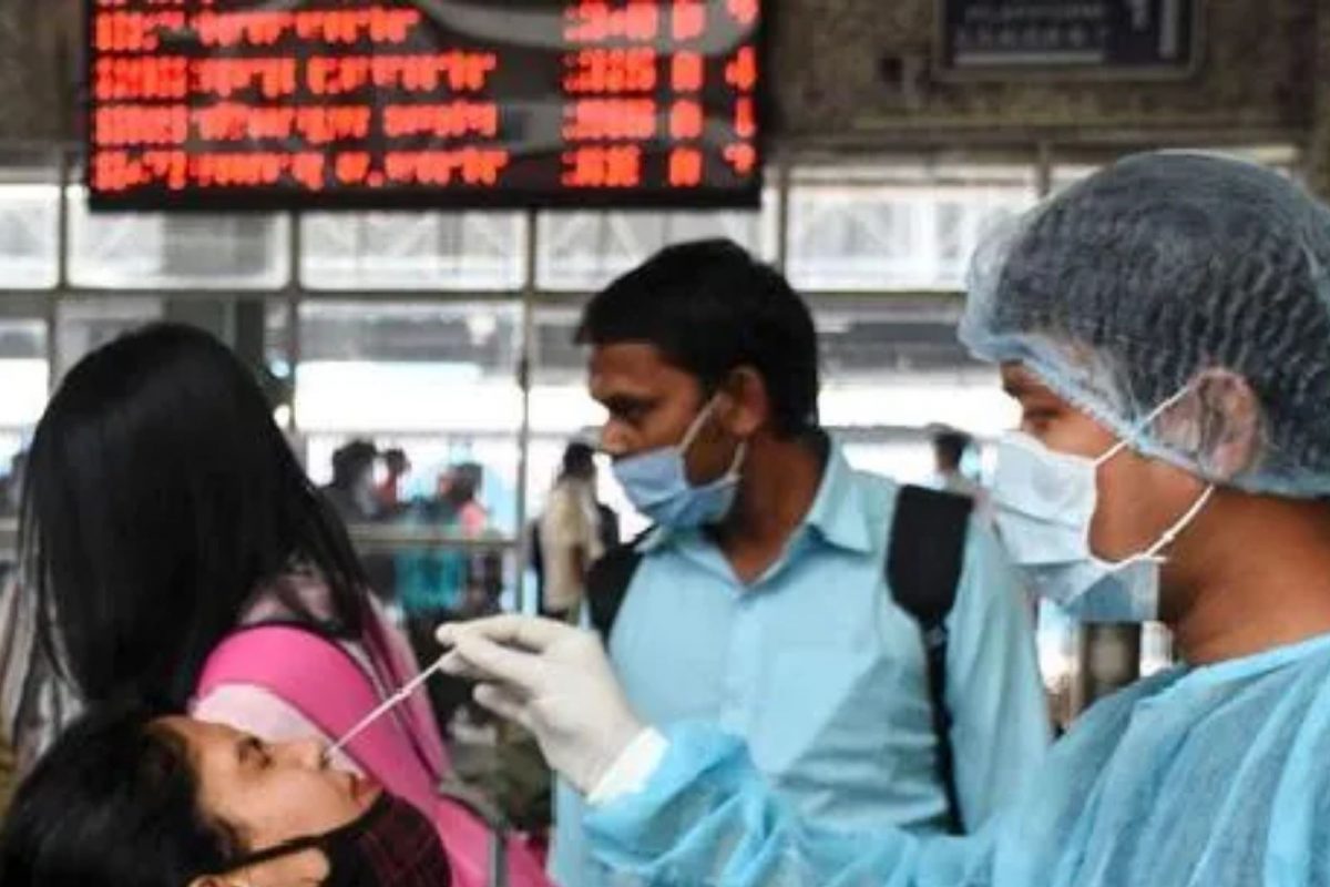 Covid Task Force च्या डॉक्टरांचा गंभीर इशारा! मुंबईत आज 20 हजारहून अधिक रुग्ण पॉझिटिव्ह येण्याची शक्यता