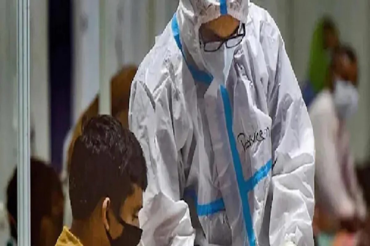 शाळेत Corona चा शिरकाव, 6 ते 18 वयोगटातील 39 विद्यार्थी Positive