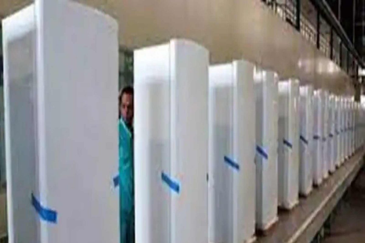 Third wave: कोरोनाच्या तिसऱ्या लाटेमुळे 'या' उत्पादनांच्या साठ्यावर परिणाम! फक्त 15 दिवसांचा स्टॉक शिल्लक