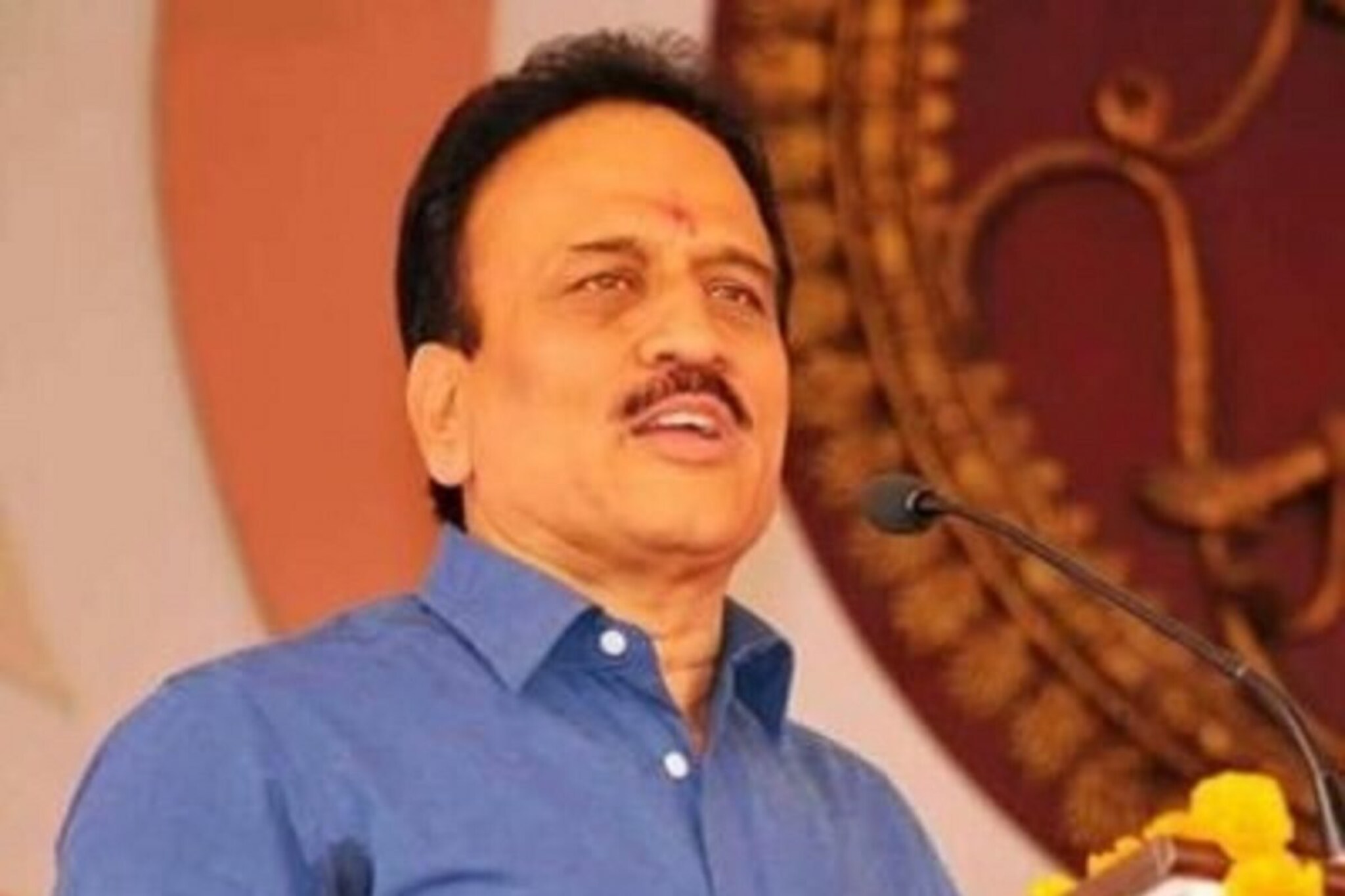 शिवसेना म्हणजे गटारतले बेडूक, गिरीश महाजनांची जीभ घसरली