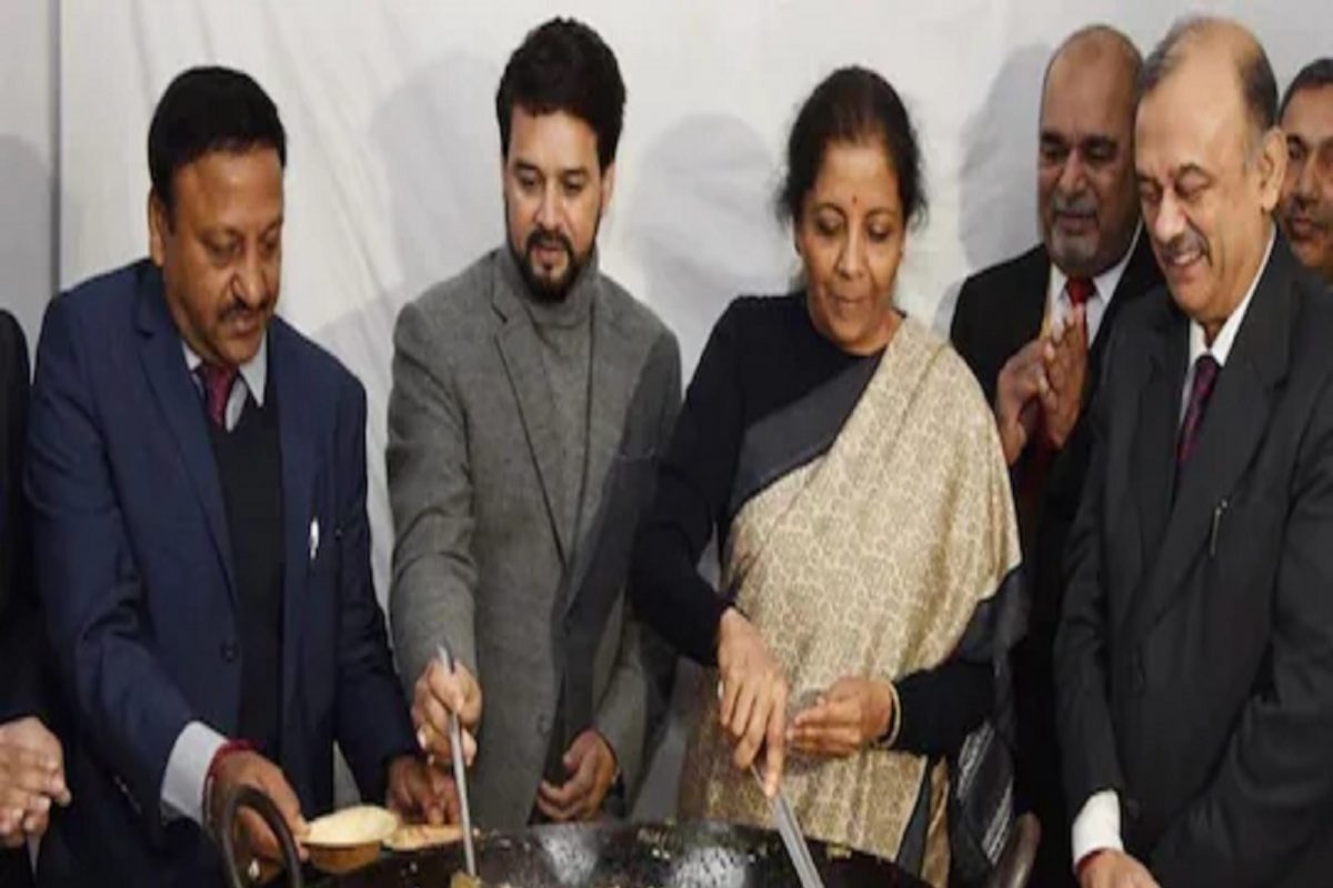 Halwa Ceremony : ओमिक्रॉन संसर्गामुळे यंदा प्रथमच अर्थसंकल्पाआधीचा ‘हलवा सेरेमनी' रद्द