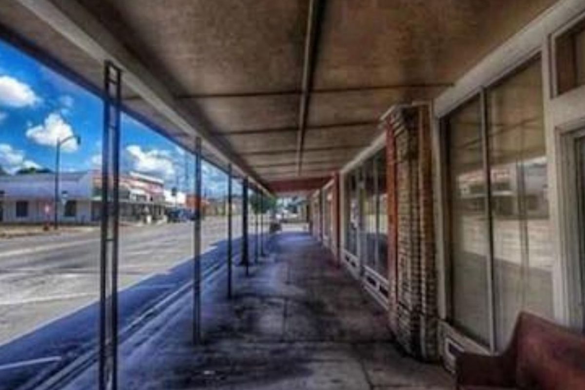 ...म्हणून लोकांनी रातोरात रिकामं केलं हे शहर; 100 वर्षांनंतर अशी झालीये अवस्था, समोर आले फोटो