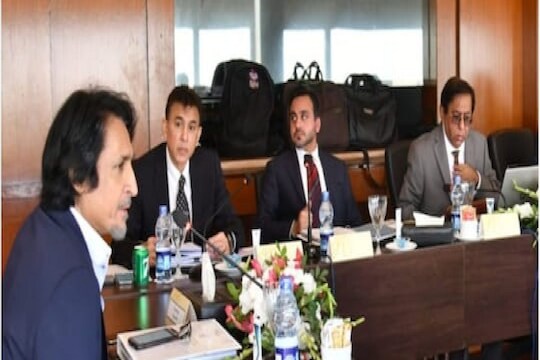 नव्या कोचच्या निवडीबाबत बाबर आझम आणि PCB मध्ये मतभेद!
