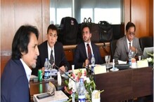 नव्या कोचच्या निवडीबाबत बाबर आझम आणि PCB मध्ये मतभेद! नव्या कोचच्या निवडीबाबत बाबर आझम आणि PCB मध्ये मतभेद!