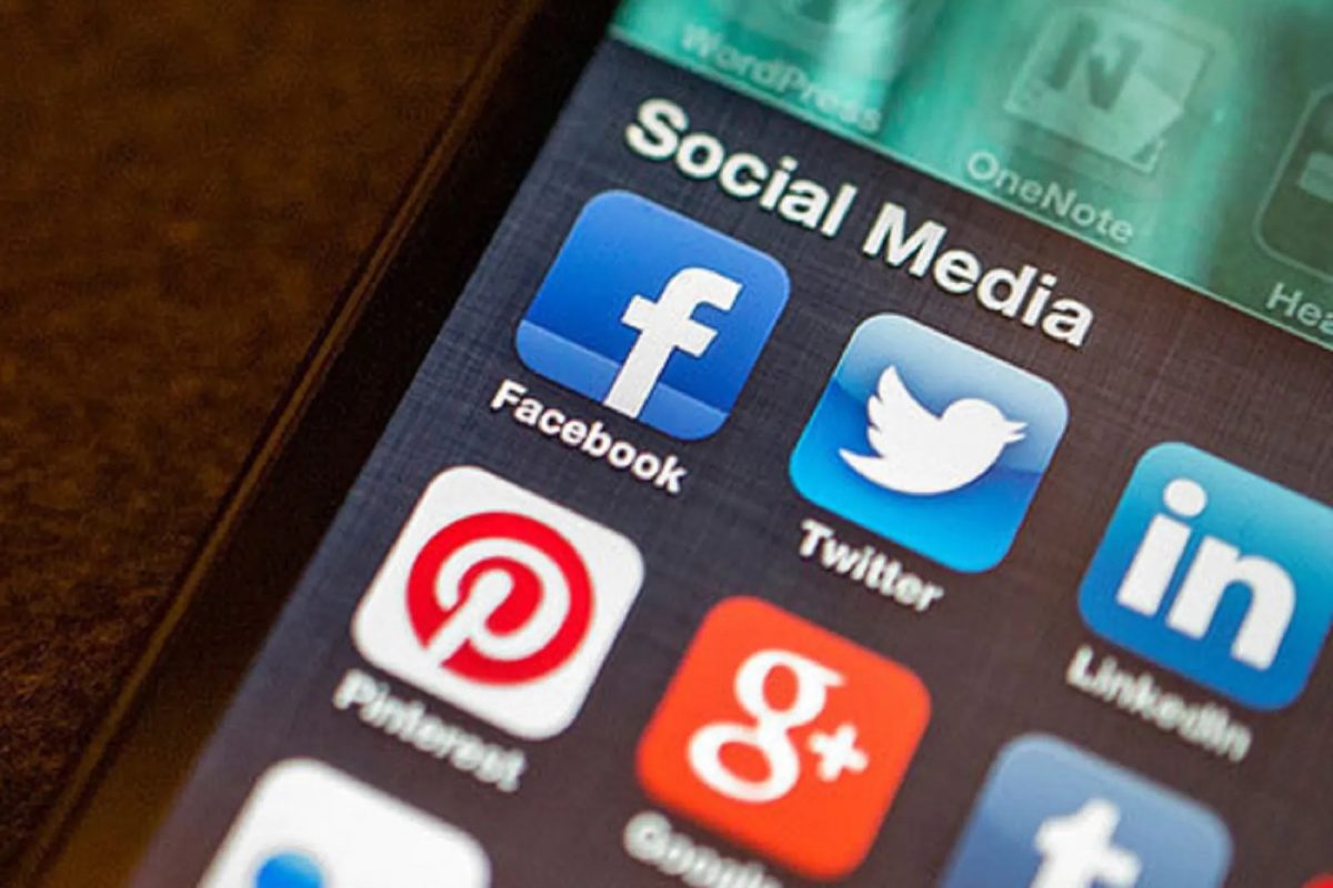 पाकिस्तानातून चालणारी YouTube, Twitter आणि Facebook अकाउंट्स भारताने केली ब्लॉक, करायचे हे वाईट काम