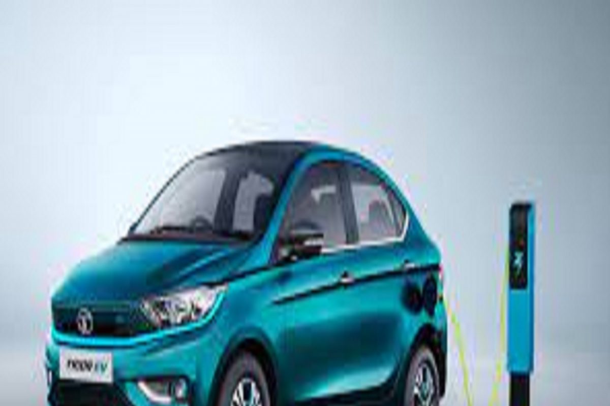 नवी बजेट Car घेताय? देशात महाराष्ट्रामध्ये Electric Car वर मिळतेय सर्वाधिक सबसिडी