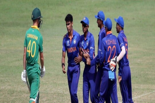 U-19 World Cup: टीम इंडियाची विजयी सुरुवात, दक्षिण आफ्रिकेचा 45 धावांनी पराभव