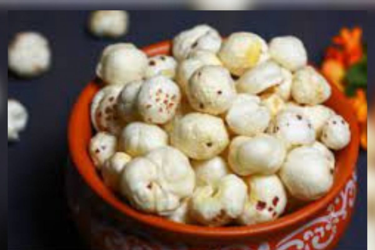 कॅल्शियम युक्त आहे मखाना; त्याचे आरोग्यदायी फायदे वाचून व्हाल चकित